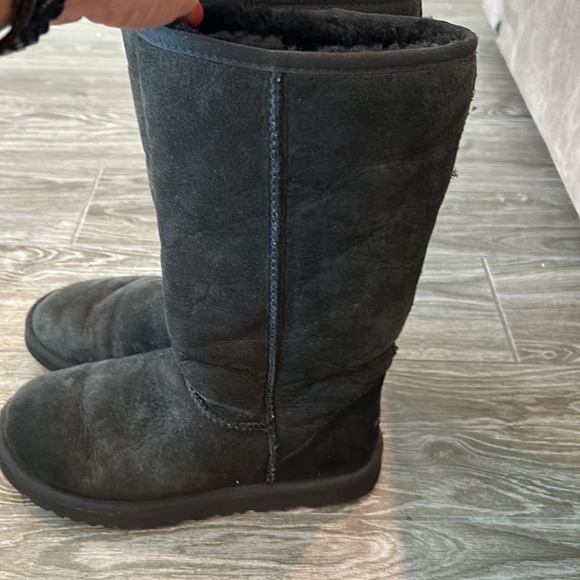 EUC Ugg Black Classic Tall style 5815 Size 7 - Picture 2 of 8